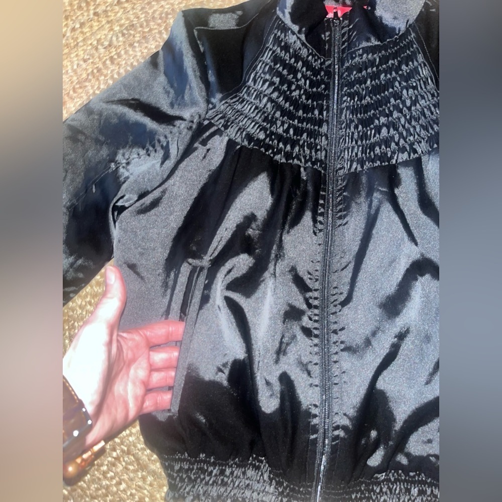 GORGEOUS VTG Satin Bomber Jacket-Shirring Detail Neckline--SzXs-S EUC -🖤 - Picture 4 of 16